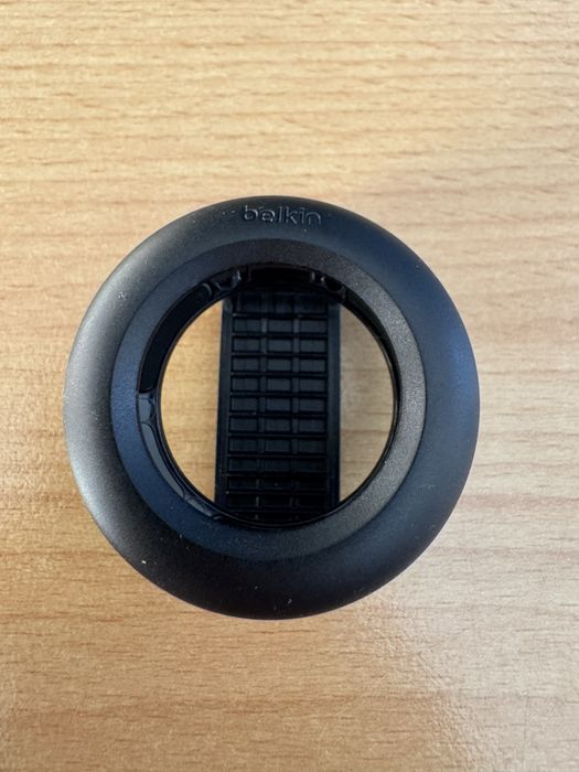Etui plastikowe dla AirTag Apple marki Belkin