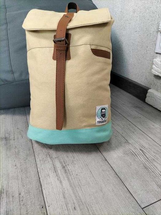 Гарний міський рюкзак