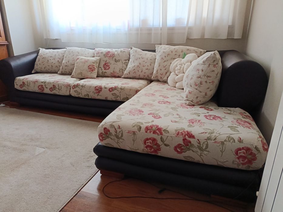 Sofá com Chaise Longue para 5 pessoas