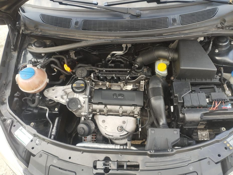 Skoda Fábia 1.2i Sw Gasta 5 lts aos 100 kms