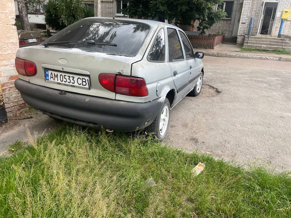Продам ford escort