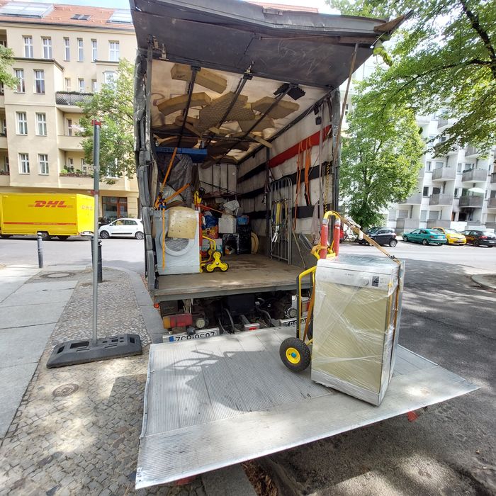 TPS MRÓZ Transport Przeprowadzki Serwis tragarze bus wynajem bagażówka
