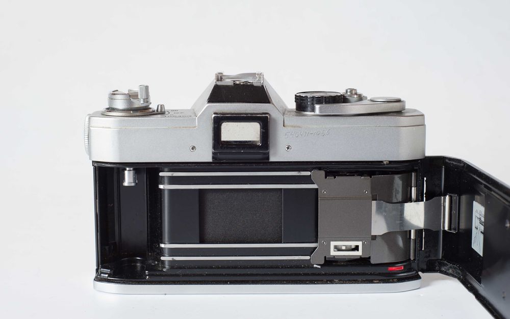 Canon FTb QL - z  oryginalnym futerałem