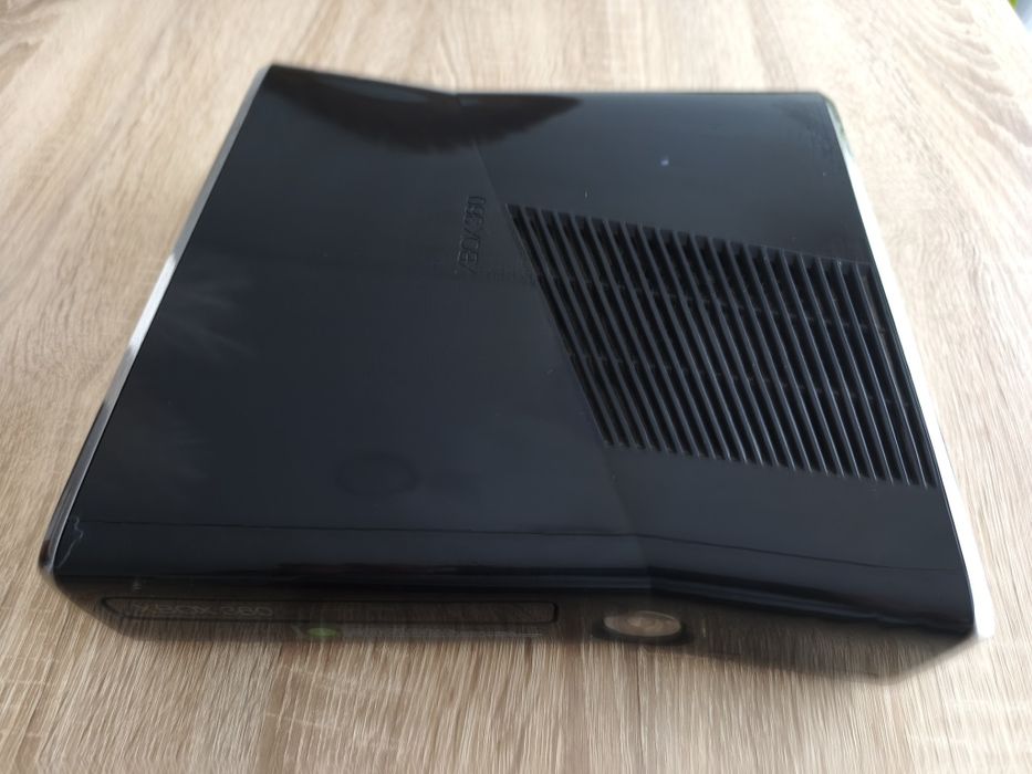 Vendo Xbox 360 RGH Triplenand