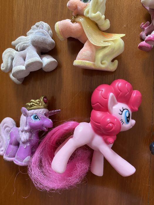 Bonecos figuras my little pony pequenas 1€ cada