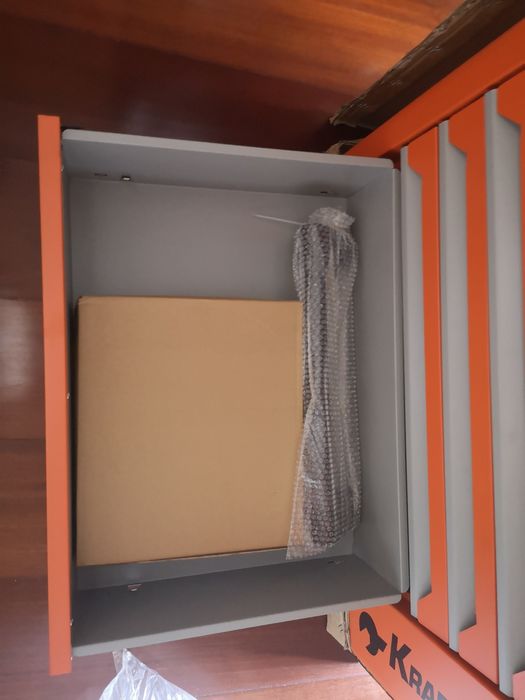 Vendo ou troco Caixa ferramentas