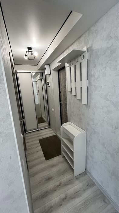 Подобово!Посуточно!Оренда!Затишна та чиста квартира!ЦЕНТР. 2-й ПОВЕРХ!