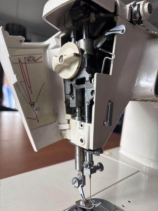 Maszyna do szycia Singer 764