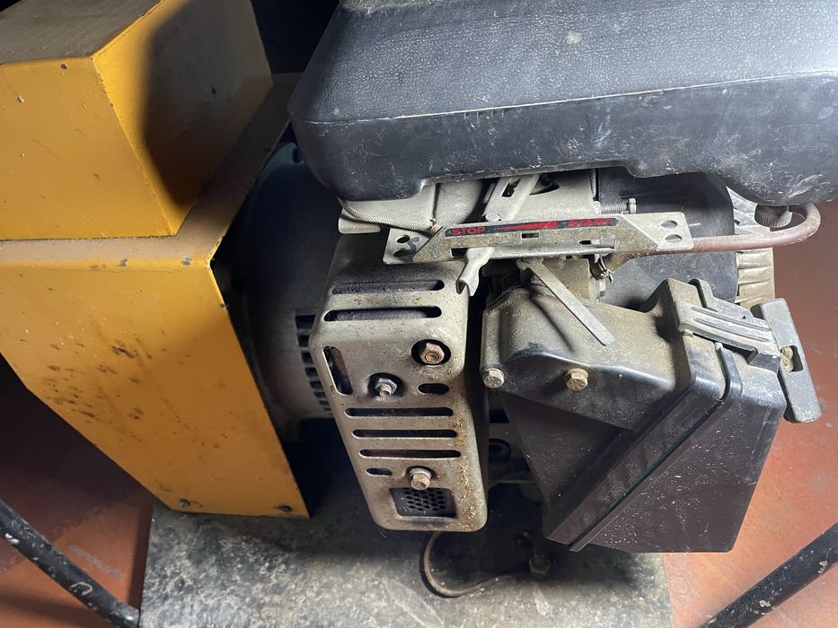 Генератор 3 кВт  Італія .