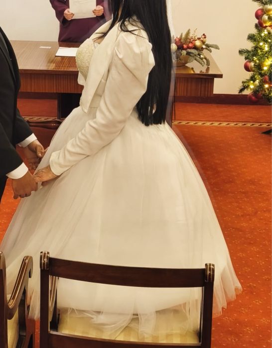 Suknia ślubna+bolerkofuterko+halka