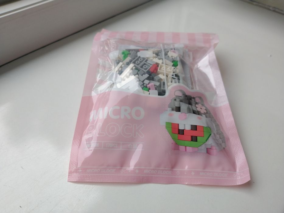 Klocki figurka 3d lego Bricks królik z arbuzem Wielkanoc prezent