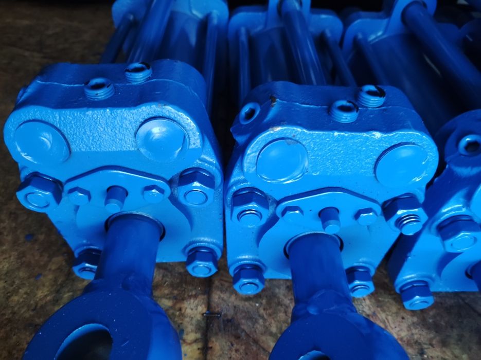 Гідроциліндр навіски трактора  Т-25