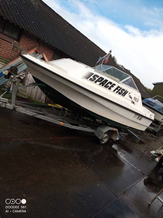 Shetland boot 535 kabina