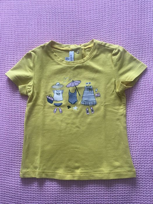 T-shirt da marca Absorba, tamanho 2 anos, como nova.