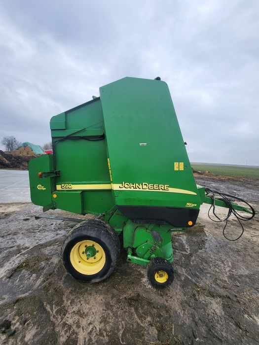 Prasa John deere 592