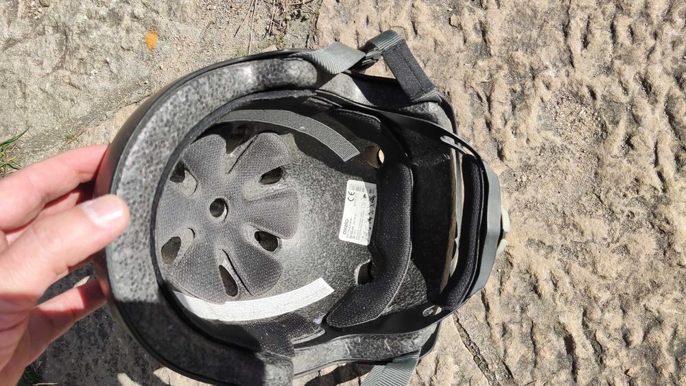 Capacete de criança para Skate ou Bicicleta em bom estado