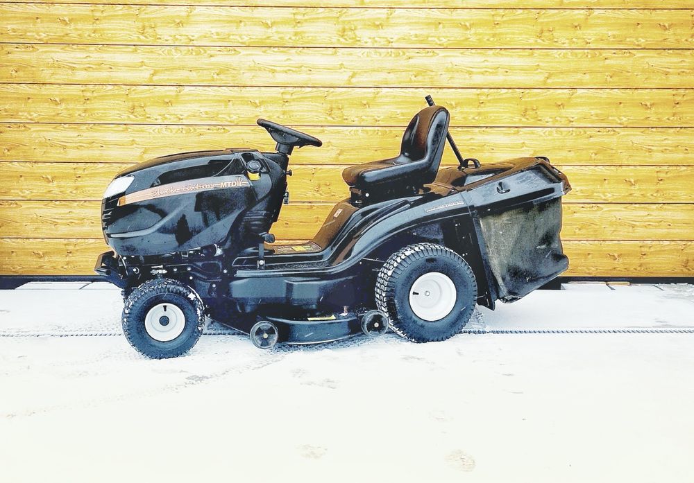 Traktorek kosiarka MTD 272-105 Twin H Black Edition