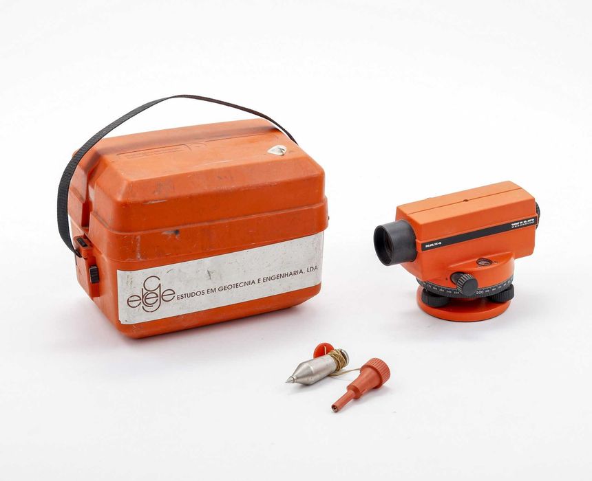 Câmara 8mm Bauer 88E (Alemanha) - Anos 50