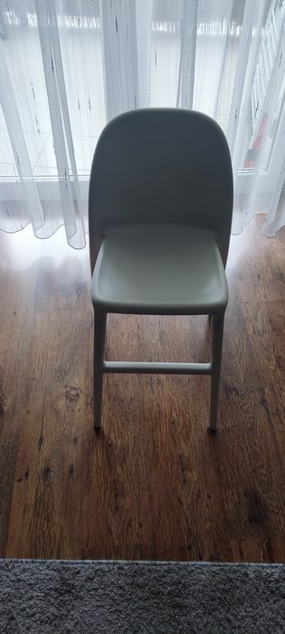 Krzesełko dla dziecka