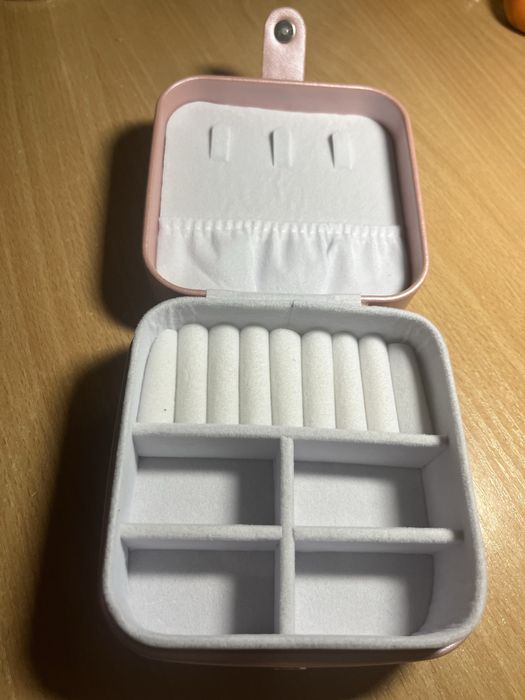 Скринька для прикрас 10х10х5 см