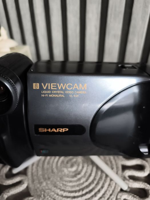 Kamera    Sharp .
