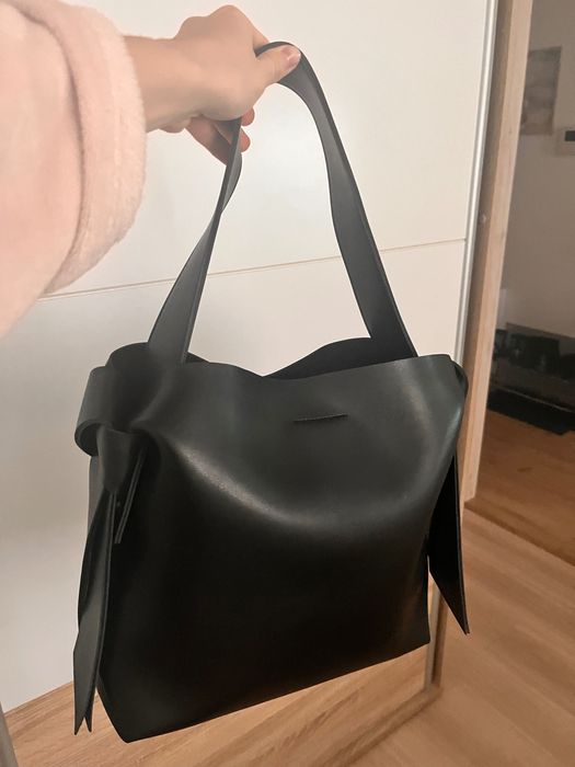 Torebka czarna z eko skóry stan super