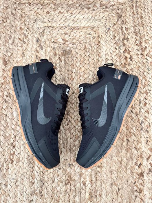 Кросівки чоловічі Nike Zoom Structure