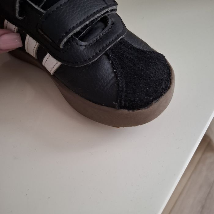 Кросівки adidas, р 24