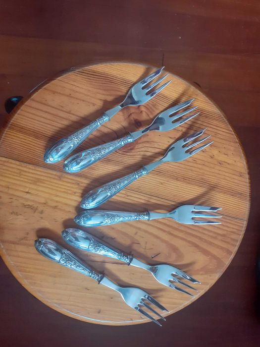 Conjunto de 6 Garfos de Sobremesa em prata Portuguesa