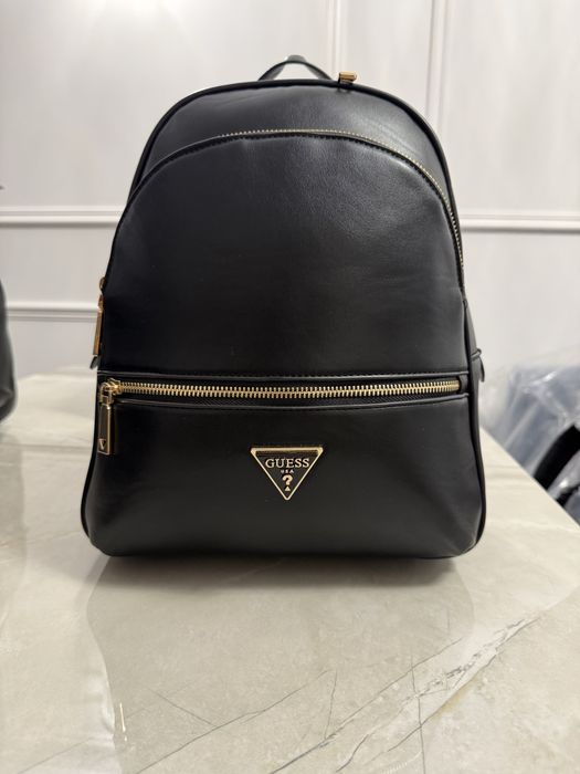 Рюкзак Guess рюкзак