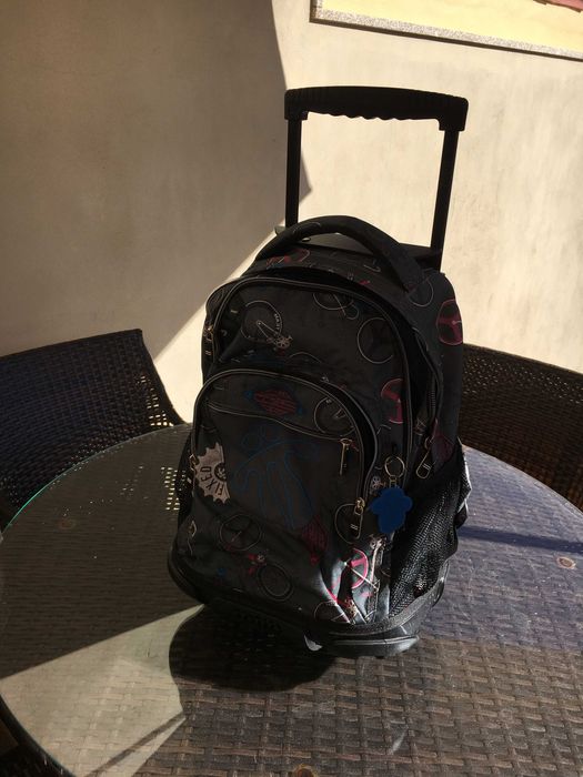 Vendo trolei da marca Totto