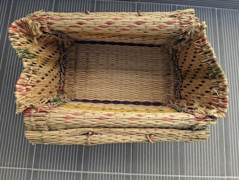 Vende-se Cesta de Junco Tradicional