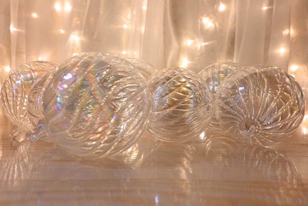 Przezroczyste mieniące się bombki szklane Urocze Śliczne