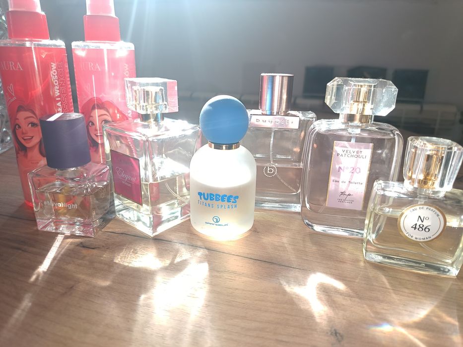 Zestaw perfum i mgiełek