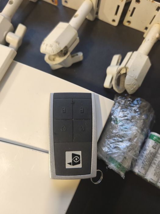 Câmeras, central, alarmes prossegur