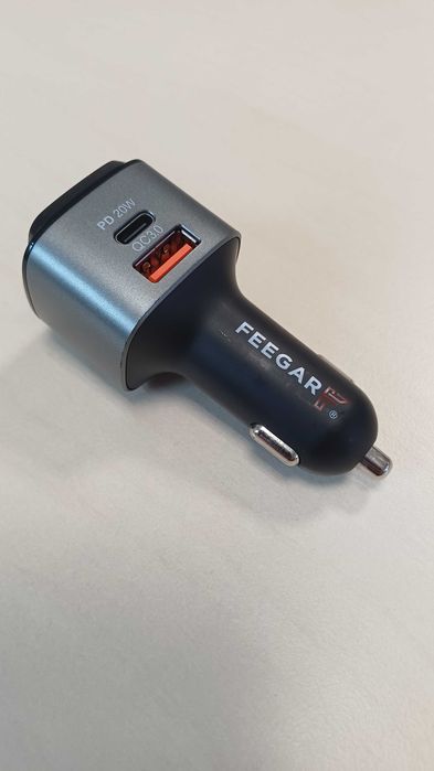 Transmiter FM Bluetooth Feegar Q100 Pro – Bluetooth 5.0 | QC 3.0 + USB-C PD | Stan bardzo dobry