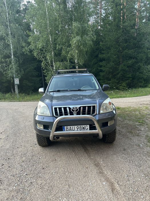 Toyota land crusier 120