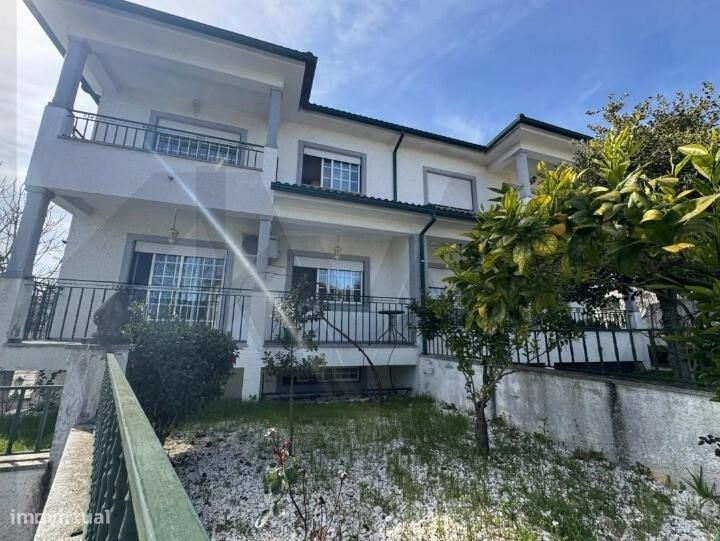 Moradia T4 +1 Para vender  na Urbanização da Misericórdia- Viseu