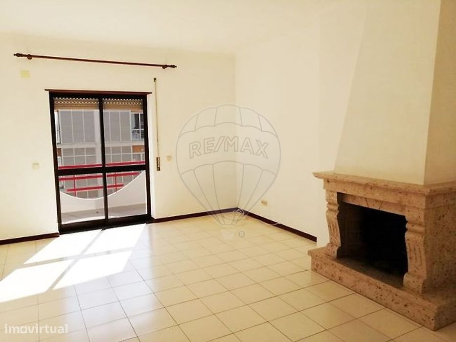 Apartamento T2 para arrendamento