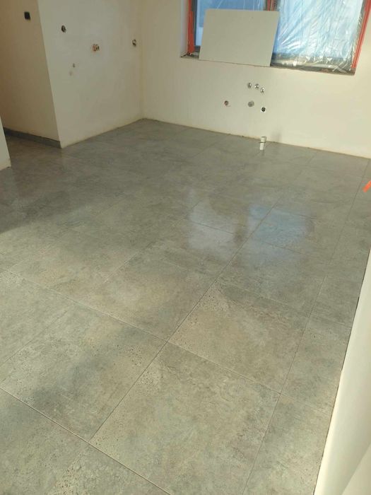 Płytkarz glazurnik kładzenie płytek remont łazienki