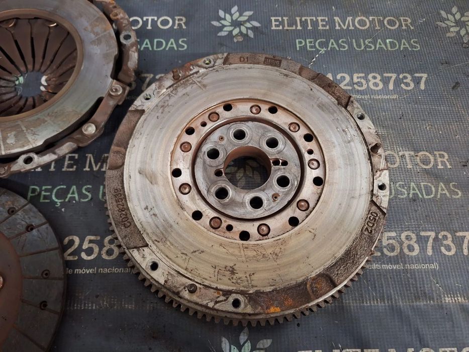 Bimassa usado FIAT DOBLO 1.9 JTD 120CV 186A9000 EMBRAIAGEM