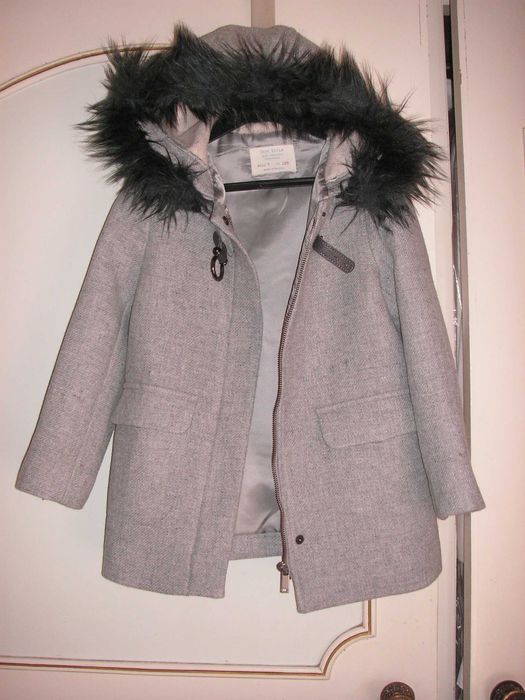 Casaco de Fazenda Cinzento com Capuz Zara T//7 Anos
