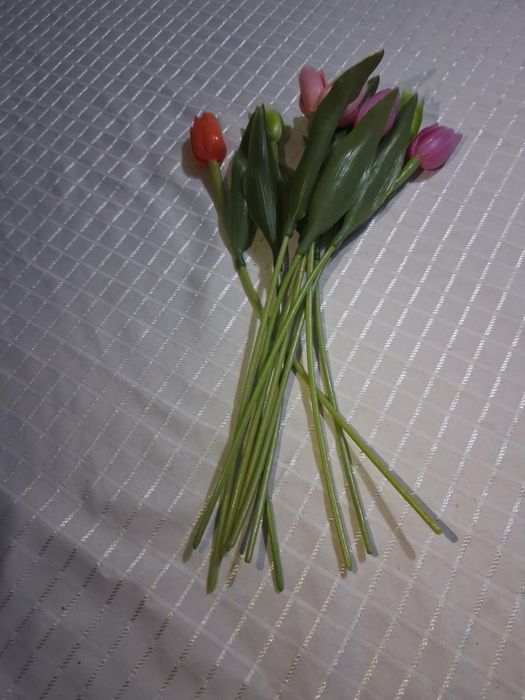 10 sztucznych kolorowych tulipanów