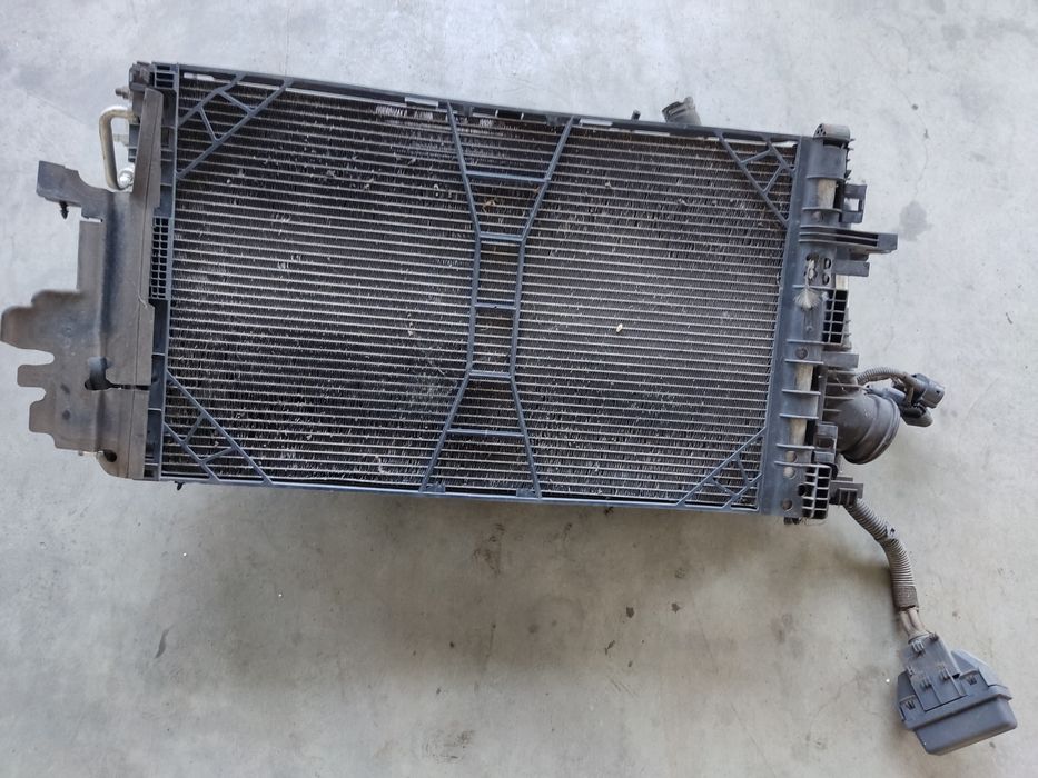 Opel Insignia A20DTH Komplet chłodnic Chłodnica Wentylator