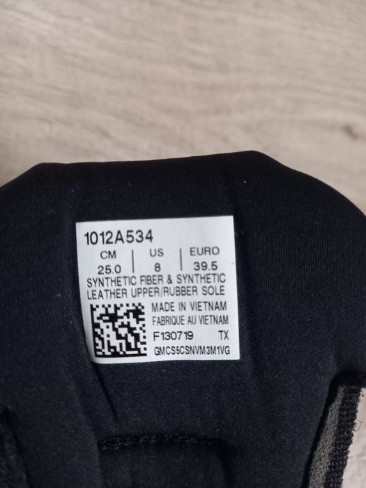 Продам кроссовки Asics Gel-Excite 6