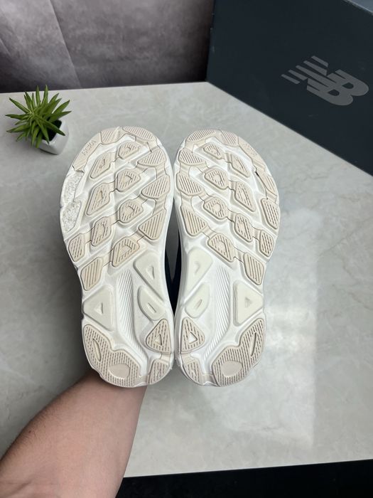 Кросівки Hoka Clifton 9 Розмір 38.5 Original Взуття