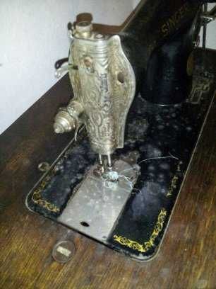 máquina costura Singer, modelo 15 C