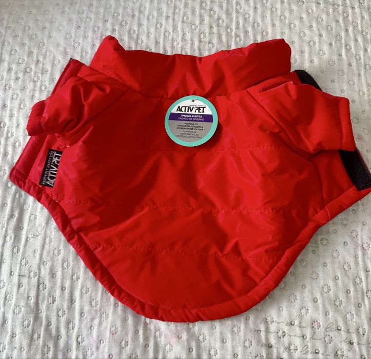 Czerwona zimiwa kurtka dla psa XS Activ Pet