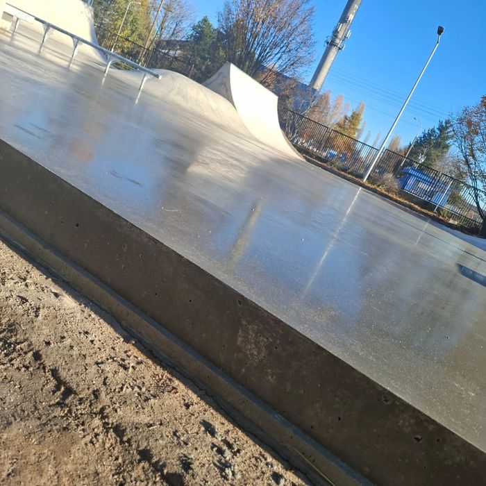 Posadzki przemyslowe garaze wiaty hale plyty