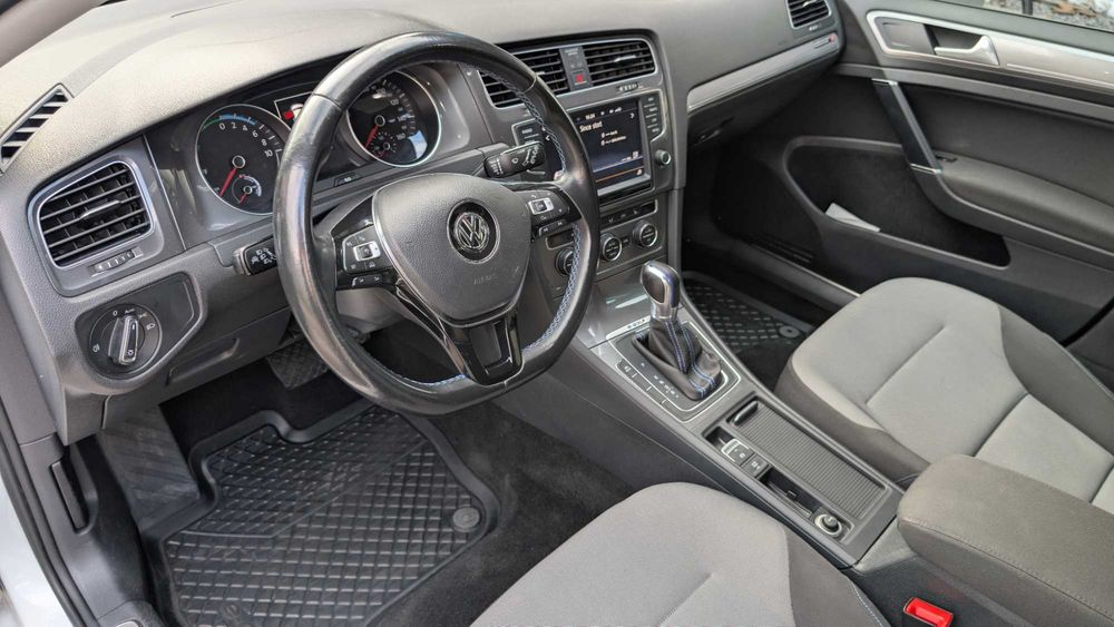 Volkswagen Golf 2015 VIN WVWZZZAUZGW901076 фото оголошення 9 з 18
